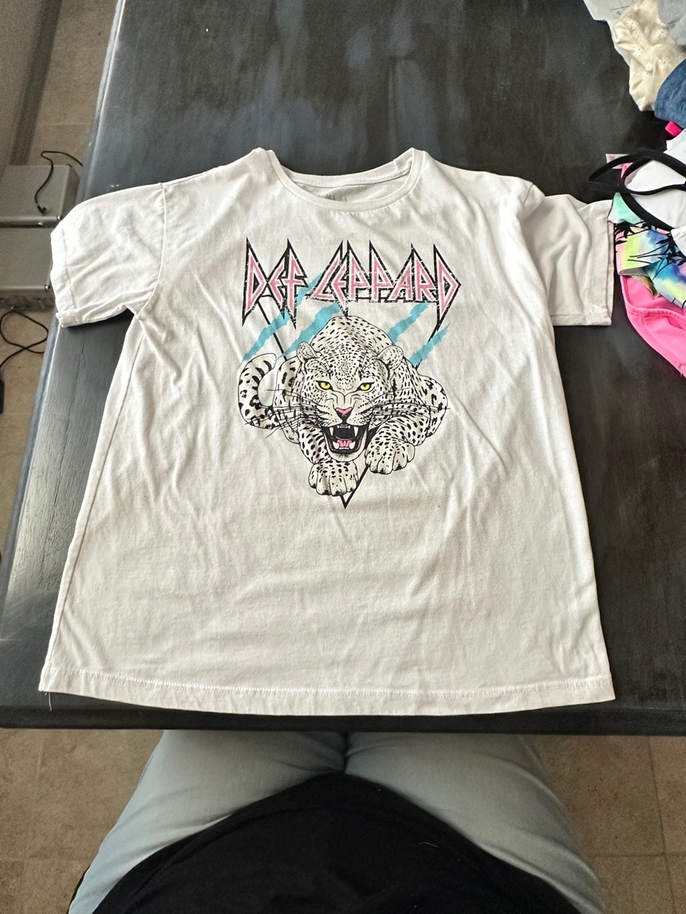 Def Leppard Kids' Short Sleeve Graphic Tee - White with Leopard Motif